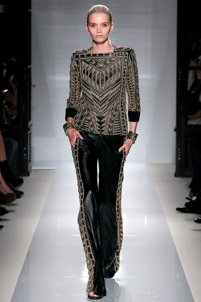 Look 35